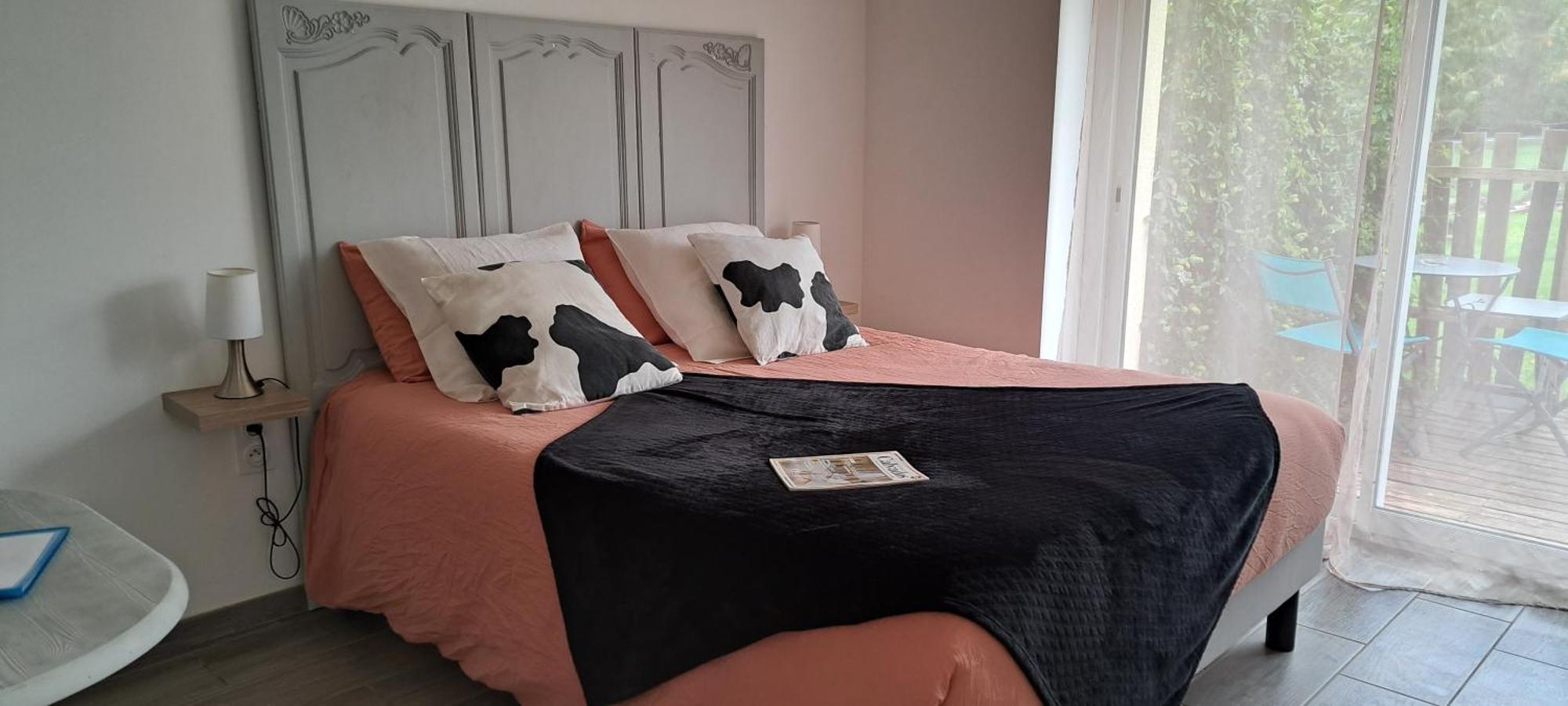 Bed and Breakfast La Bergerie Du Mesnil Livry  Екстер'єр фото